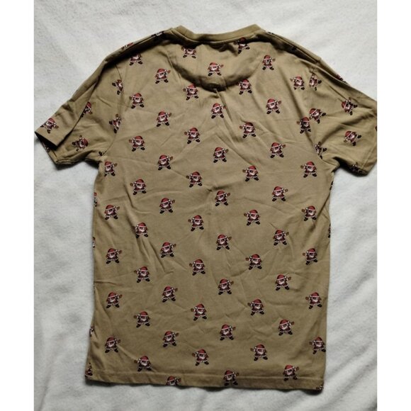 Denim & Flower Ricky Singh Men's Santa Dabbing Allover Print T-Shirt M Beige - Picture 2 of 6